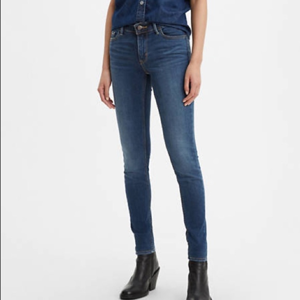Levi’s 710 Skinny Jeans